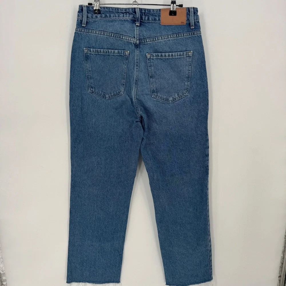 ZARA Women Blue Wash Straight Leg Raw Hem Denim Jeans Size 6‎